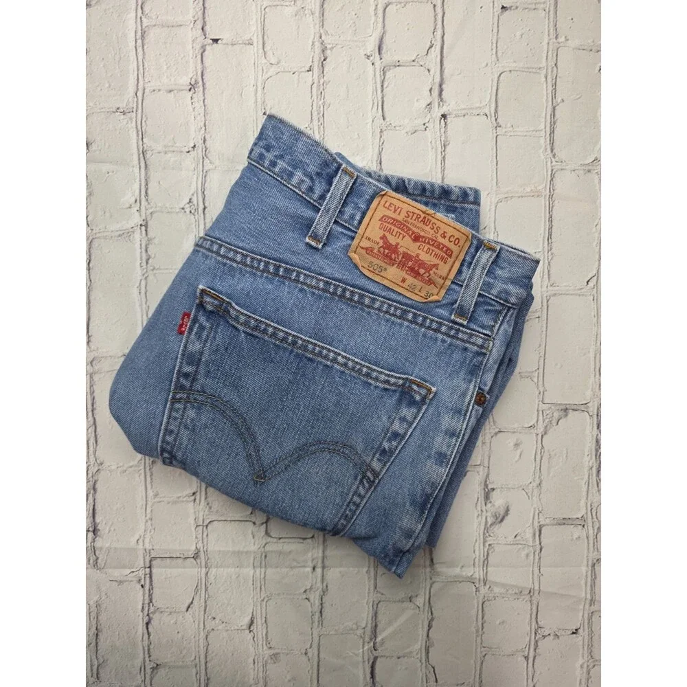Levi’s 505 Light Blue Denim Regular Men's Red Tab Straight Jeans Size 42 X 30